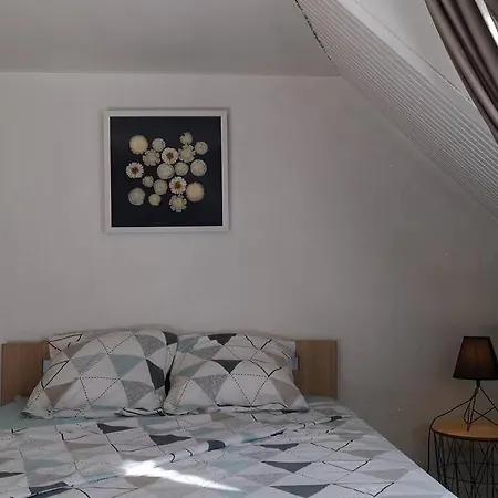 Duplex Au Centre Ville, Dans Cour Interieure Calme *