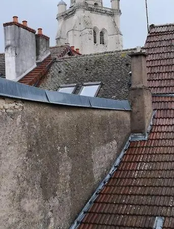 Duplex Au Centre Ville, Dans Cour Interieure Calme * Dole